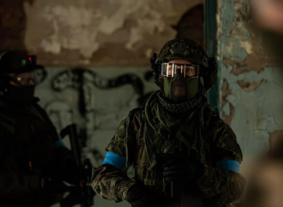 Airsoft team coordination and communication